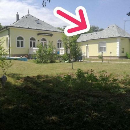 Small House In Green Area Budapest Esterno foto